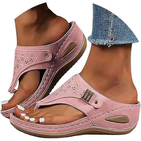 NWT ~ Women's Hippie Chic Pink Wedge Summer Boho Beach Flip Flops ~ Size 9 1/2 - Picture 1 of 4